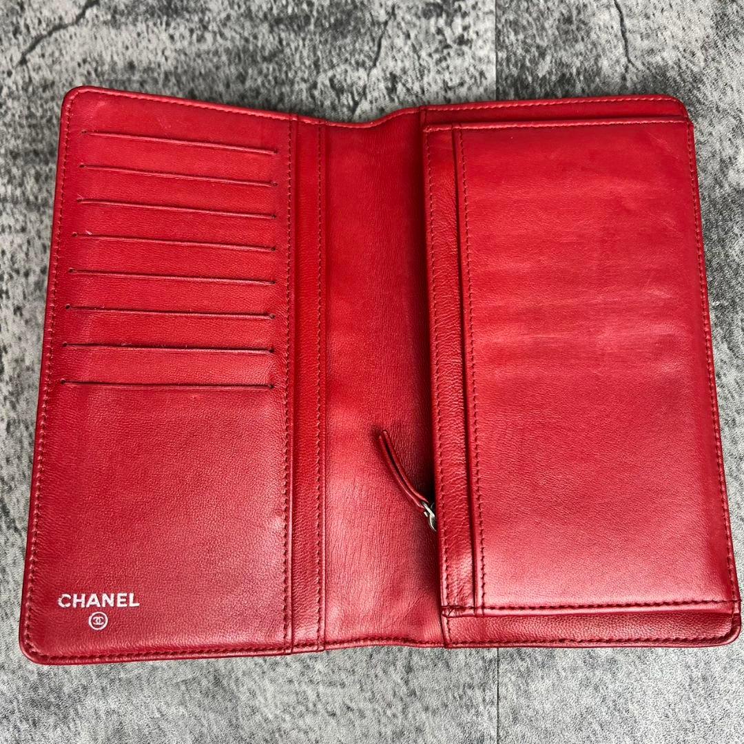 CHANEL カメリア型押し ココマーク 長財布 ラムスキン