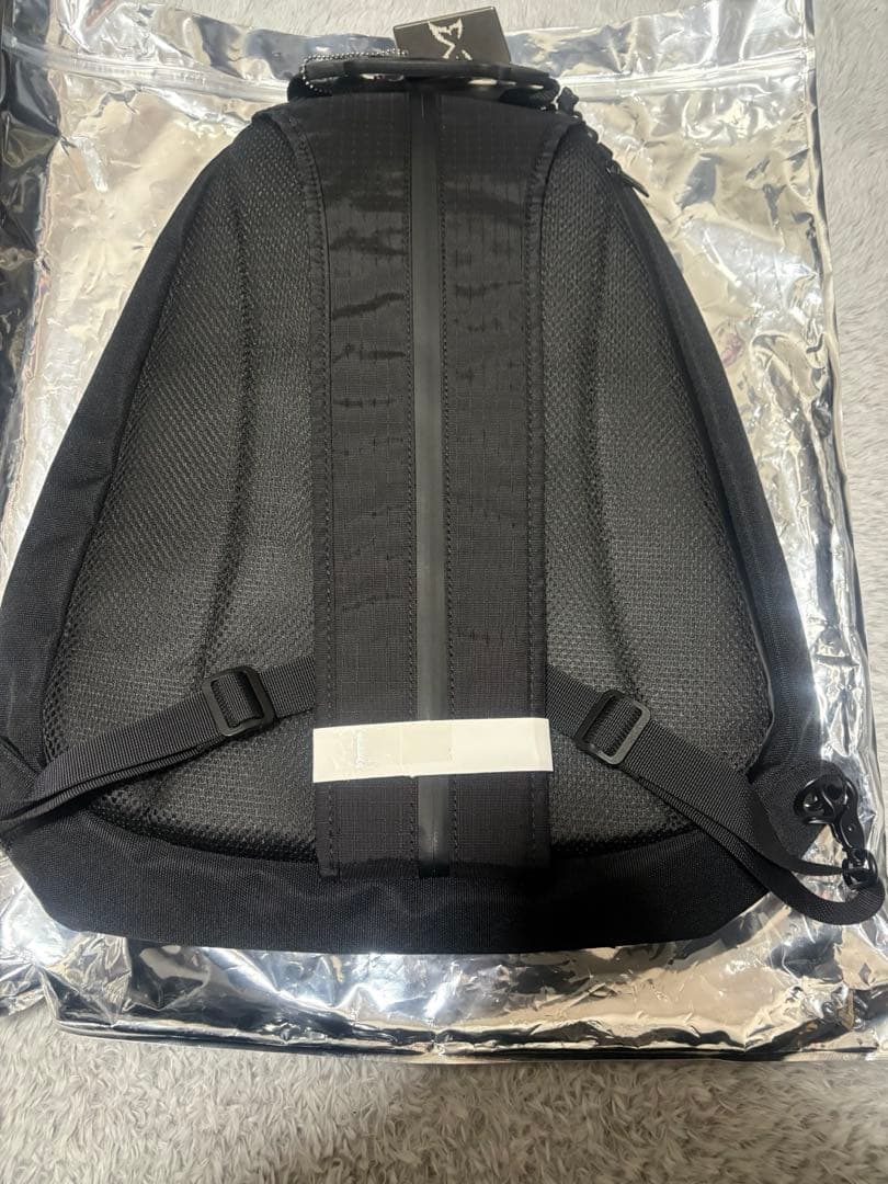 し*ー様 【即完売品】MERTRA Transforma Bag 新品未使用 メ