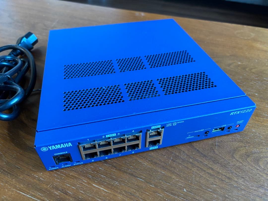 YAMAHA RTX1220（本体・電源ケーブル）