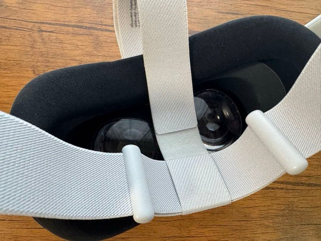 【美品】 quest 2 128GB 本体＋1.3万円相当ストラップ