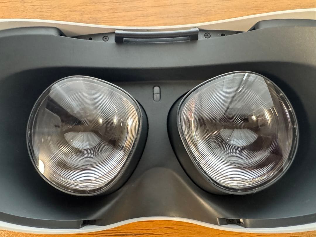 【美品】 quest 2 128GB 本体＋1.3万円相当ストラップ