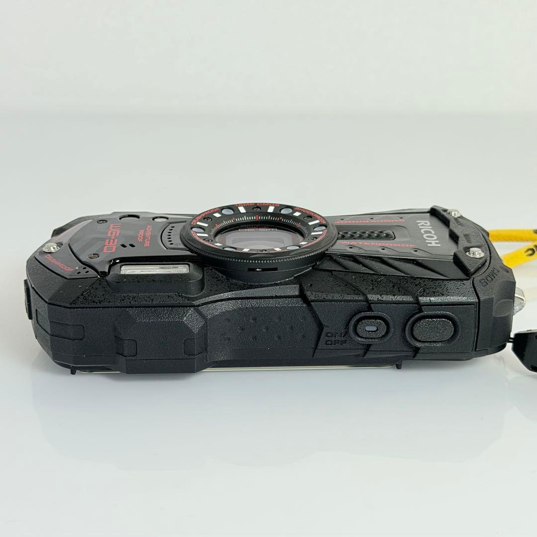 美品❀RICOH WG-30 デジカメ 本体 コンデジ デジタルカメラ 黒 防水