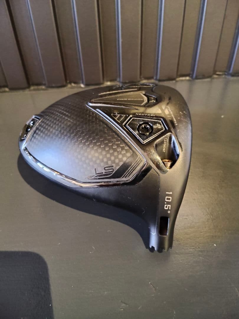 最終値下げ2日間のみ。後他サイトへ下取り　コブラ　ダークスピードLS10.5°