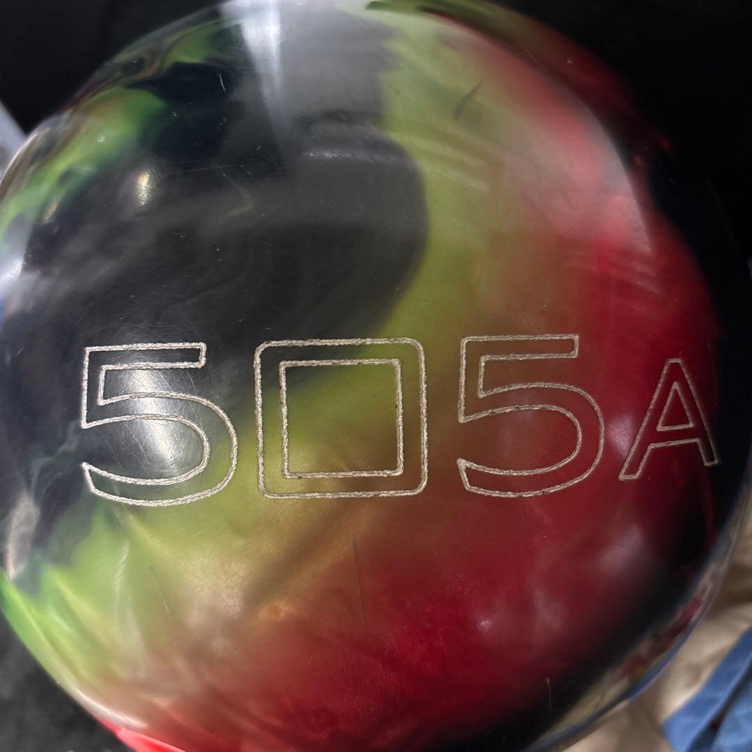 ボウリングボール2個セットとバッグ