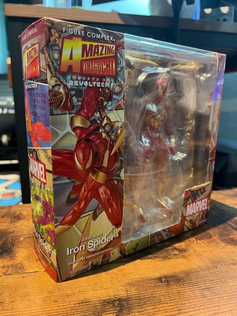 リボルテック　アイアンスパイダー　Revoltech Iron Spider