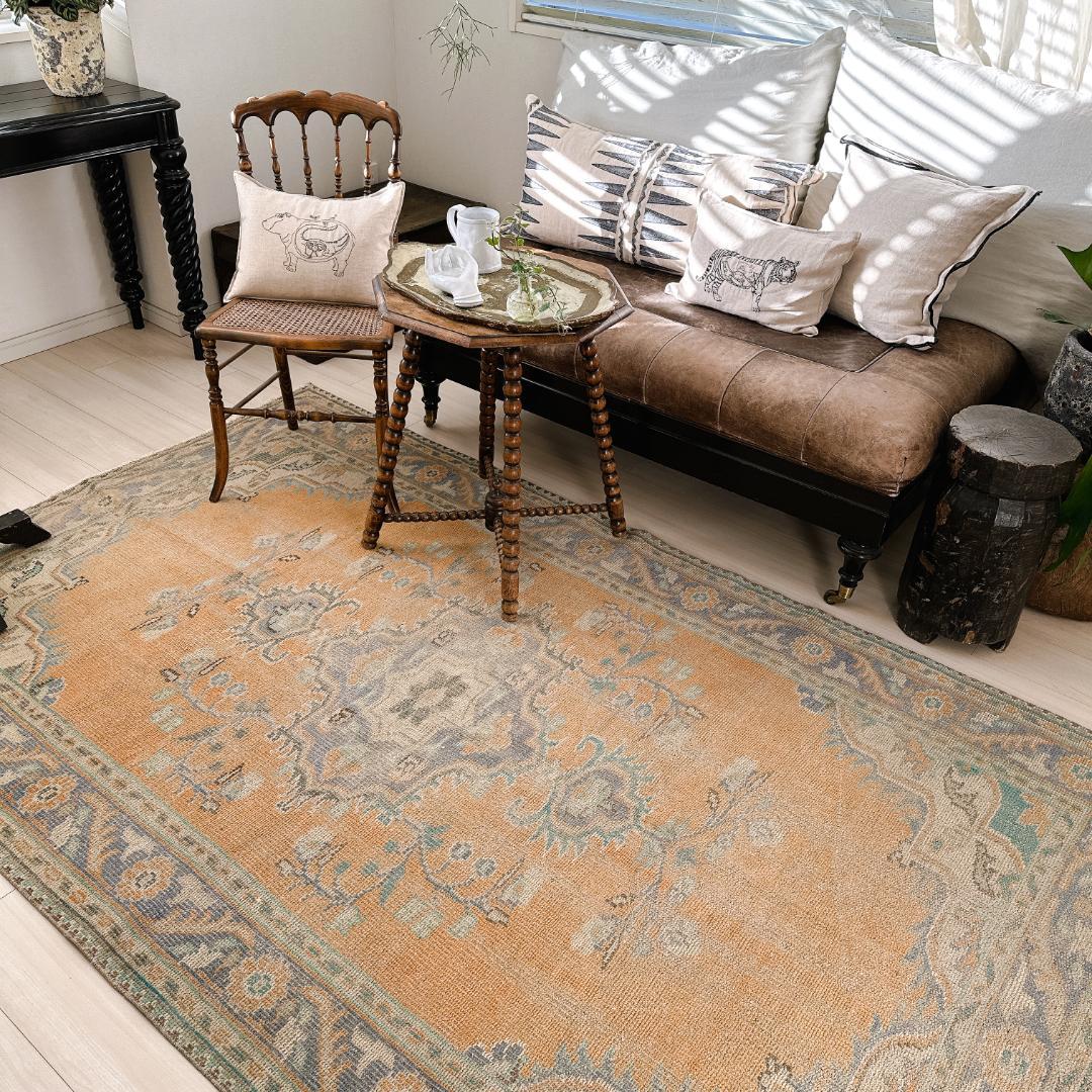 トルコ ヴィンテージラグ A115 大判 ペールオレンジ ターコイズ ブルー