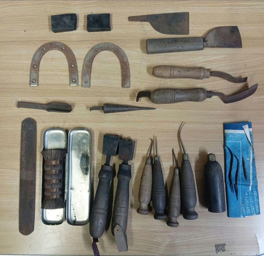 ビンテージ 手縫い靴職人の工具 レザークラフト 革細工 古道具 ハンドメイド