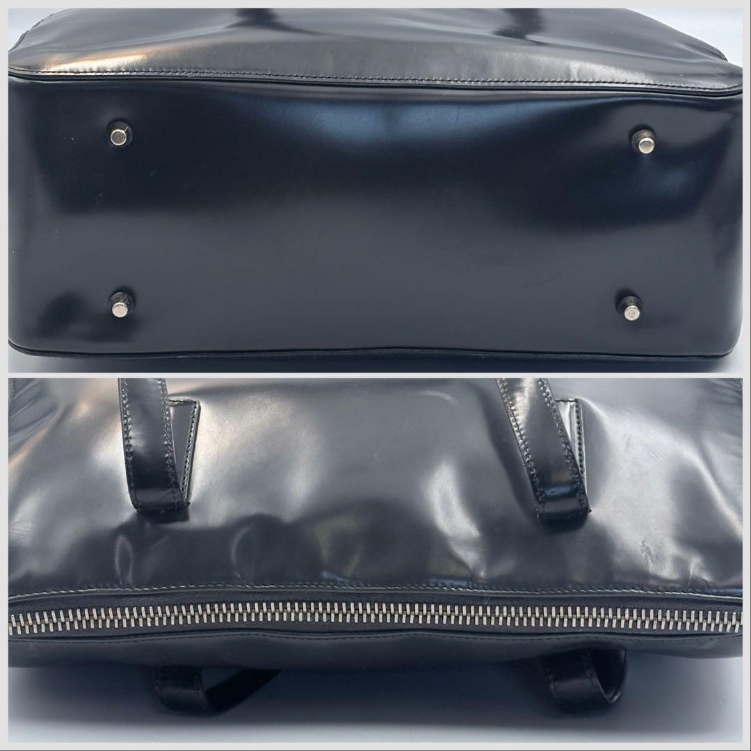 PRADAエナメルレザートートバッグ ブラック本革ビジネス美品