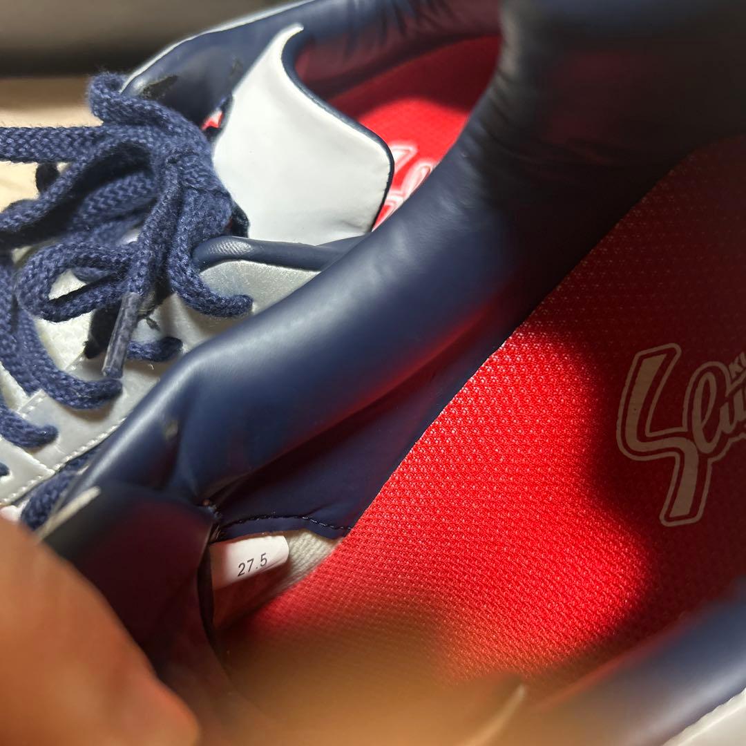 ほぼ未使用　久保田スラッガー　ポイントスパイクホワイト/ネイビー　収納袋付き