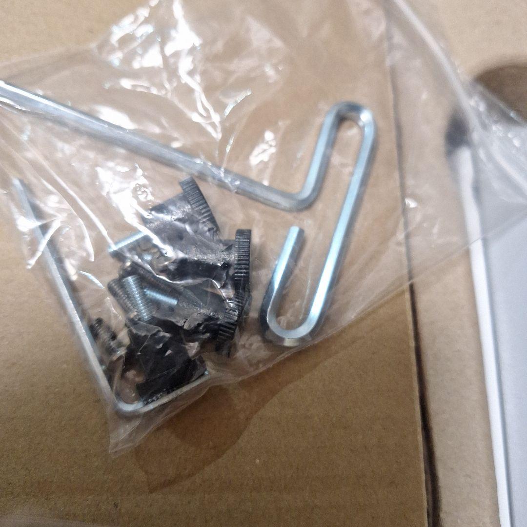 エルゴトロン　ホワイト モニターアーム 取り付けネジ付き