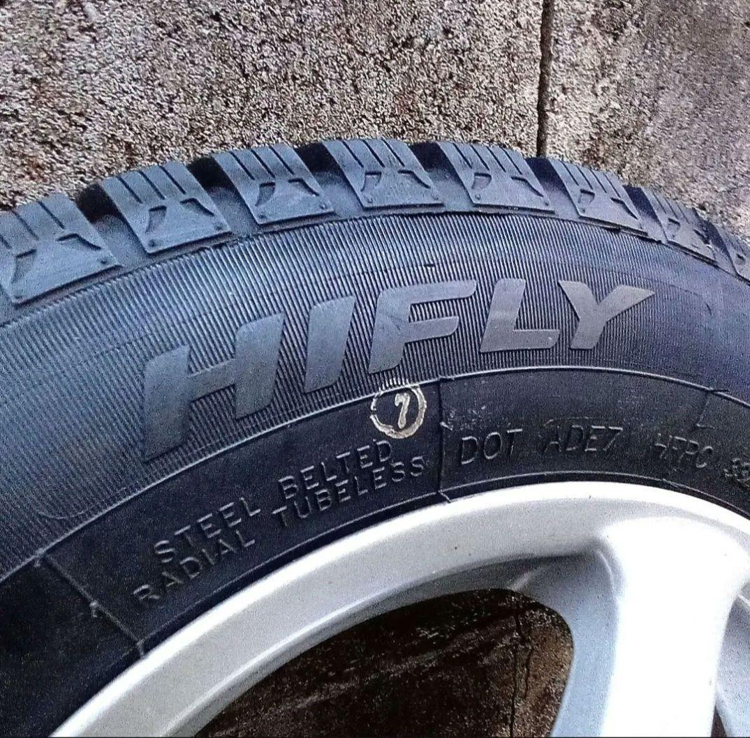 【未使用】スタッドレスタイヤ155/70R13＋アルミホイール 2本(2/2)