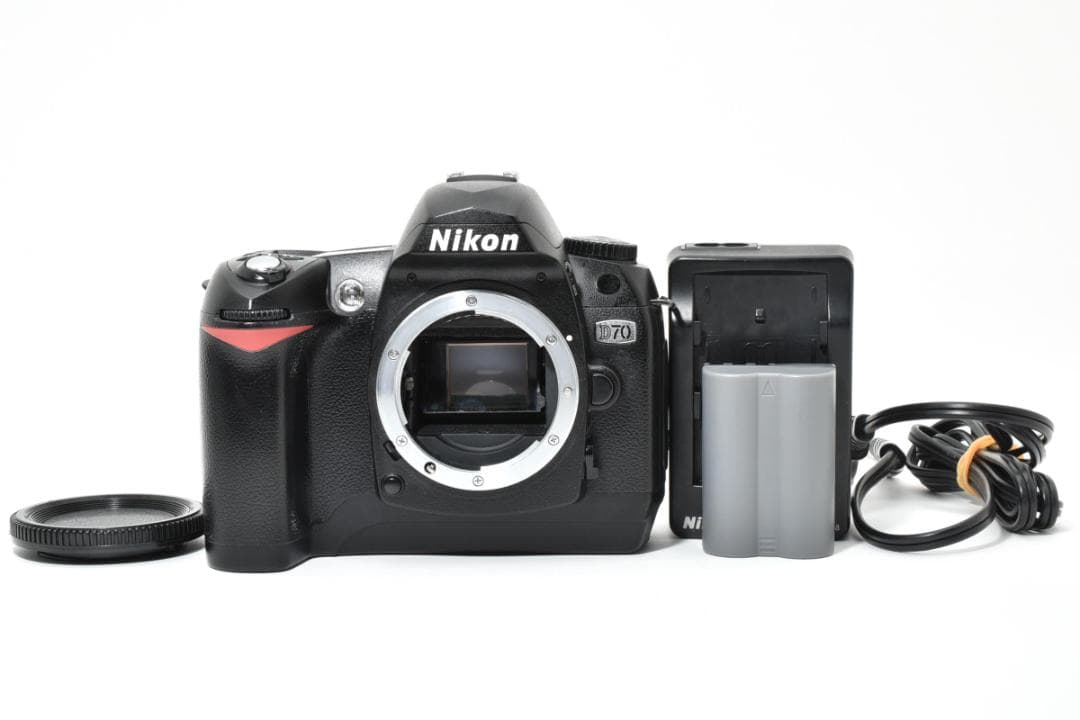 ★撮影枚数2,325枚・美品★Nikon ニコン D70 ボディ #21291