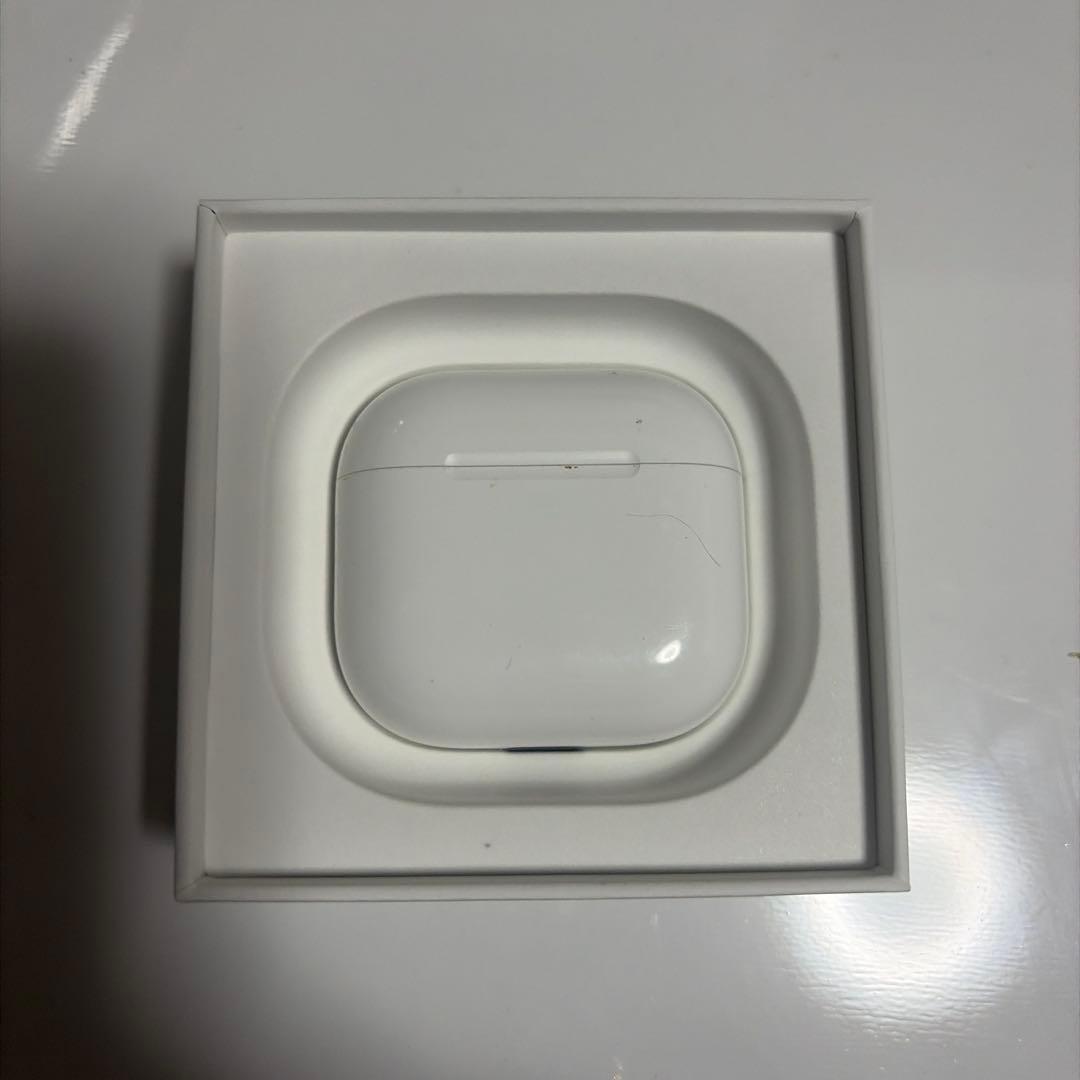 AirPods4 ノイズキャンセリングなし　箱付き