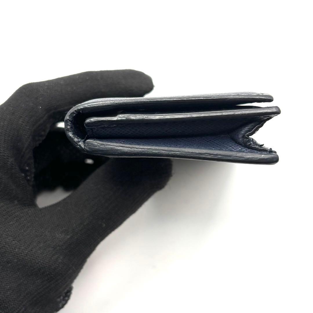 プラダ カードケース 名刺入れ シルバーロゴ サフィアーノ レザー ネイビー