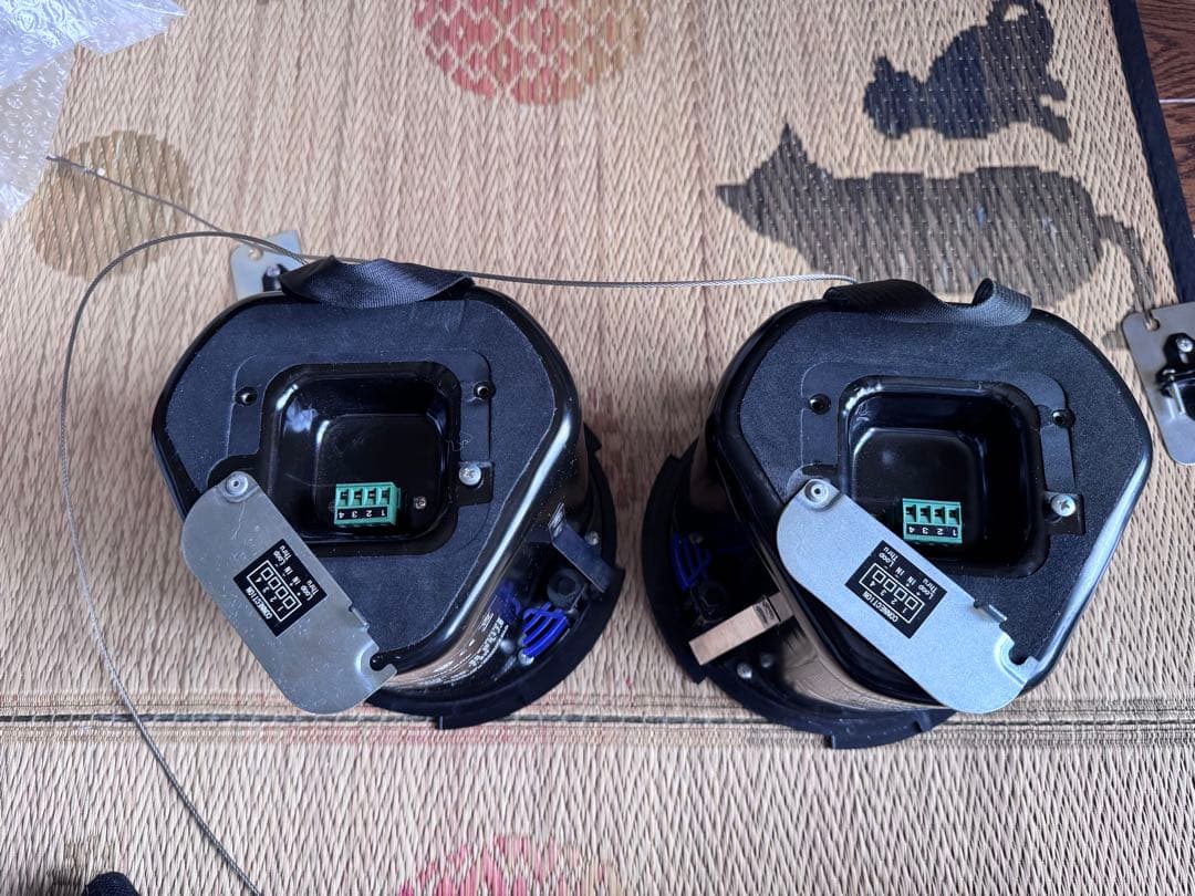 中古YAMAHA 天井スピーカー VXC4W　1ペア