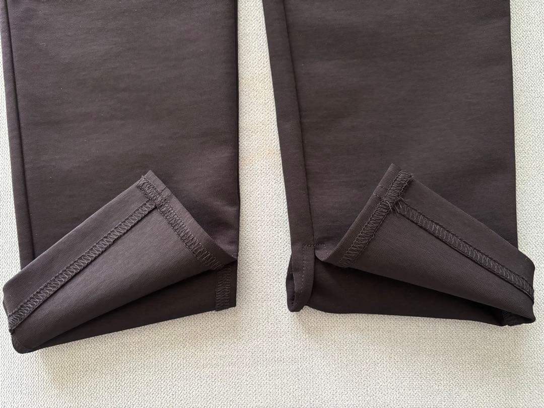 【新品】ファビオポンチレギンスパンツ　ブレンヘイム　エムプルミエ　mid