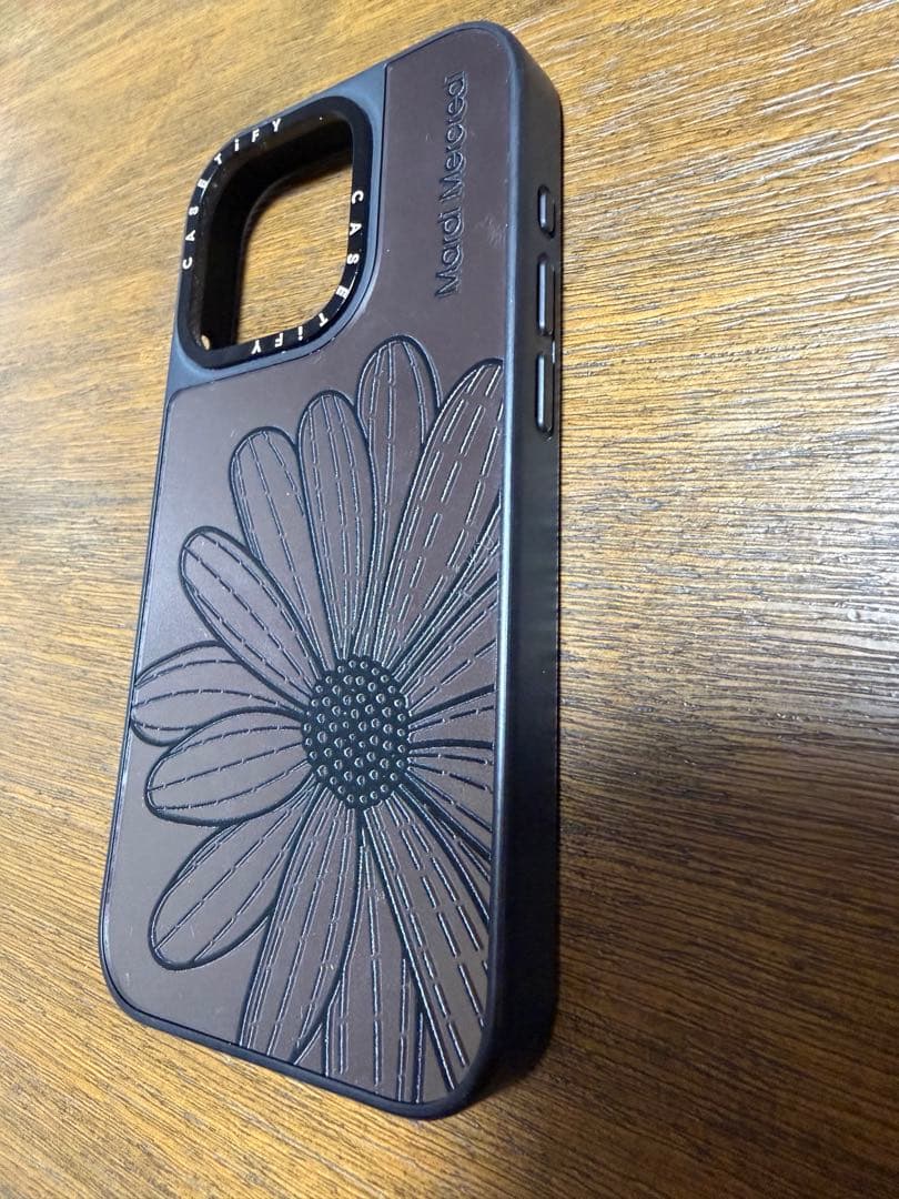 CASETIFY Mardi Mercredi iPhone15pro ケース