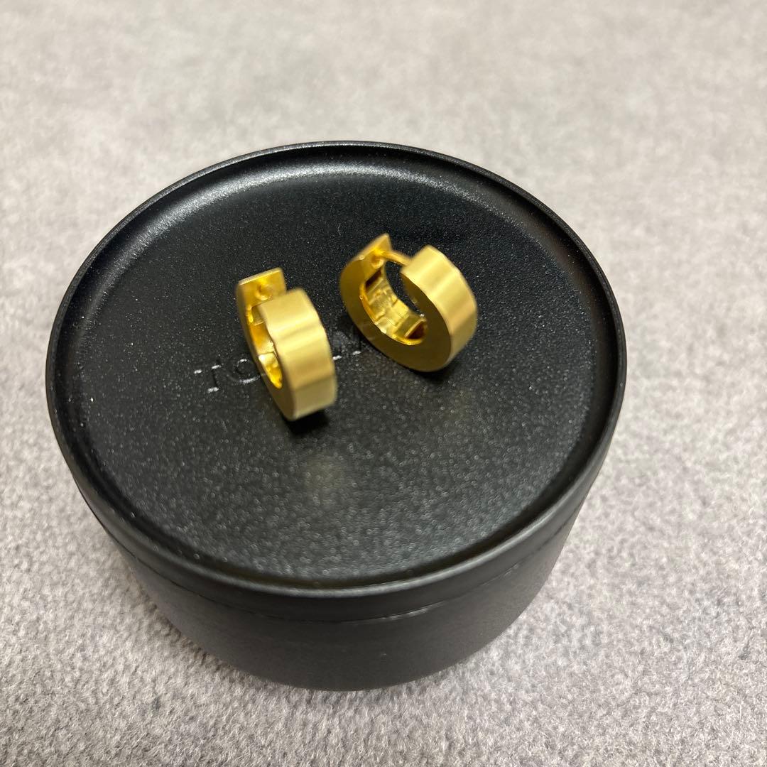 TOM WOOD ゴールドピアス