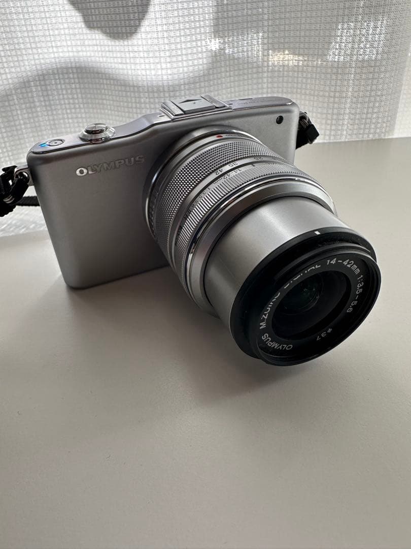 オリンパス　PEN mini E-PM1 シルバー