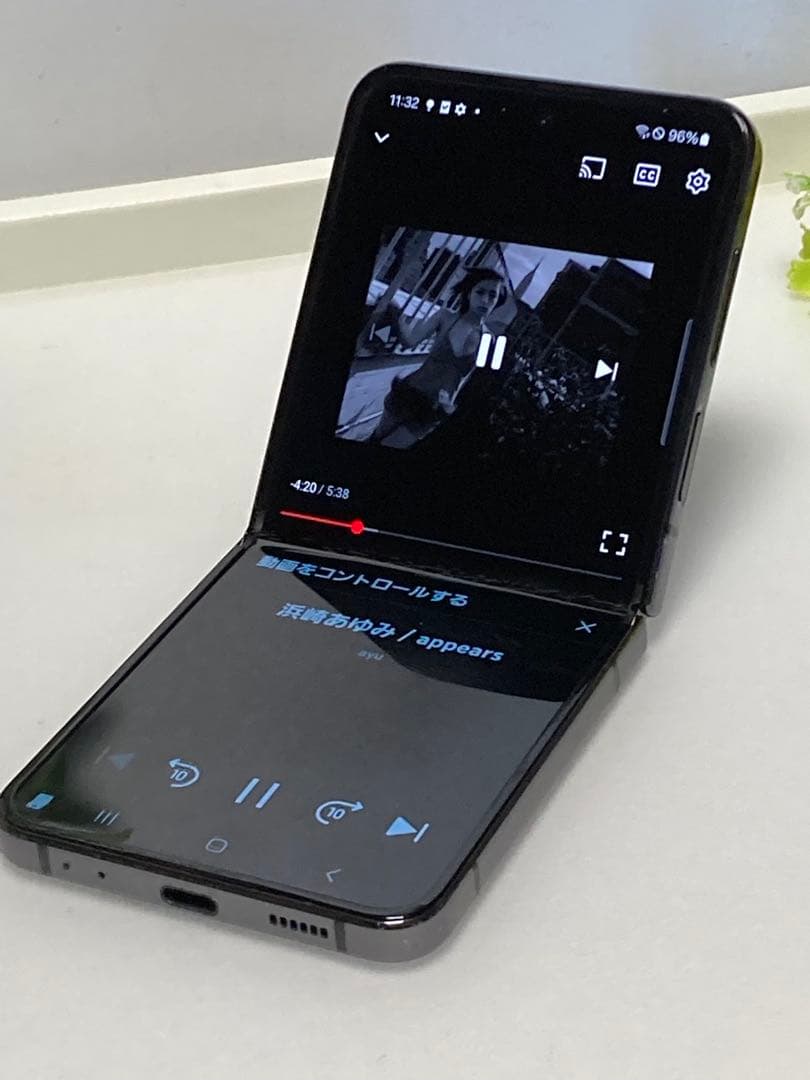 docomo Galaxy Z Flip4 SC-54C 本体