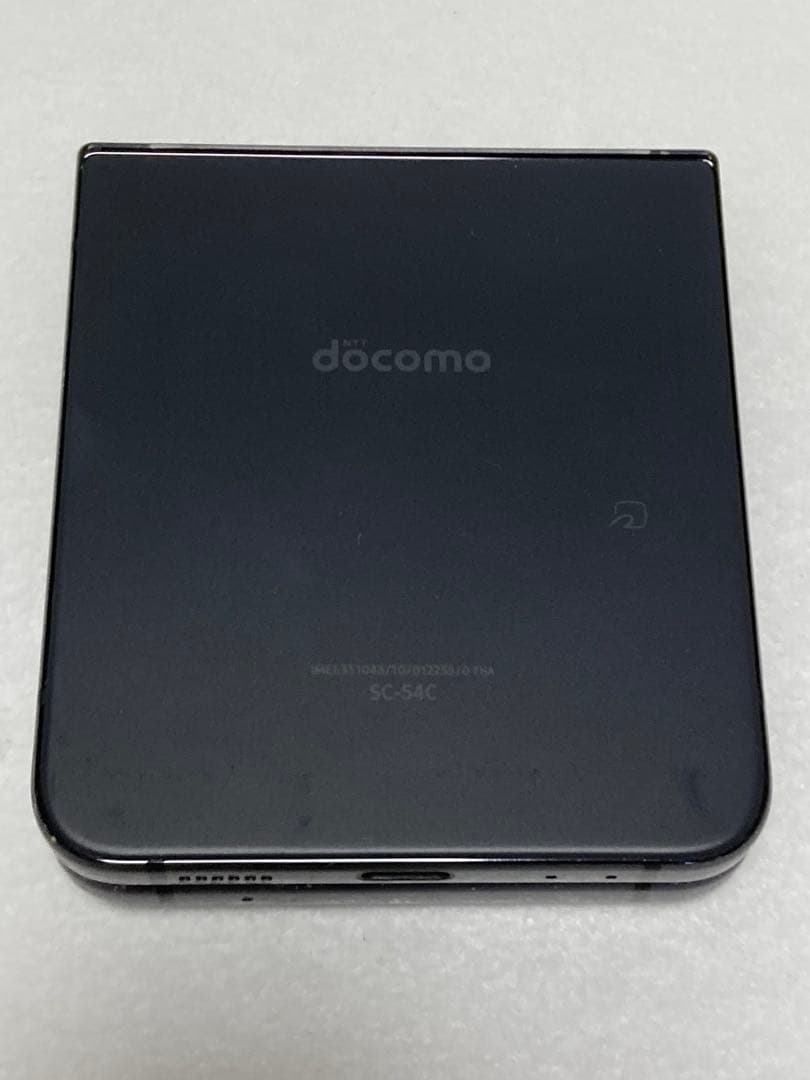 docomo Galaxy Z Flip4 SC-54C 本体
