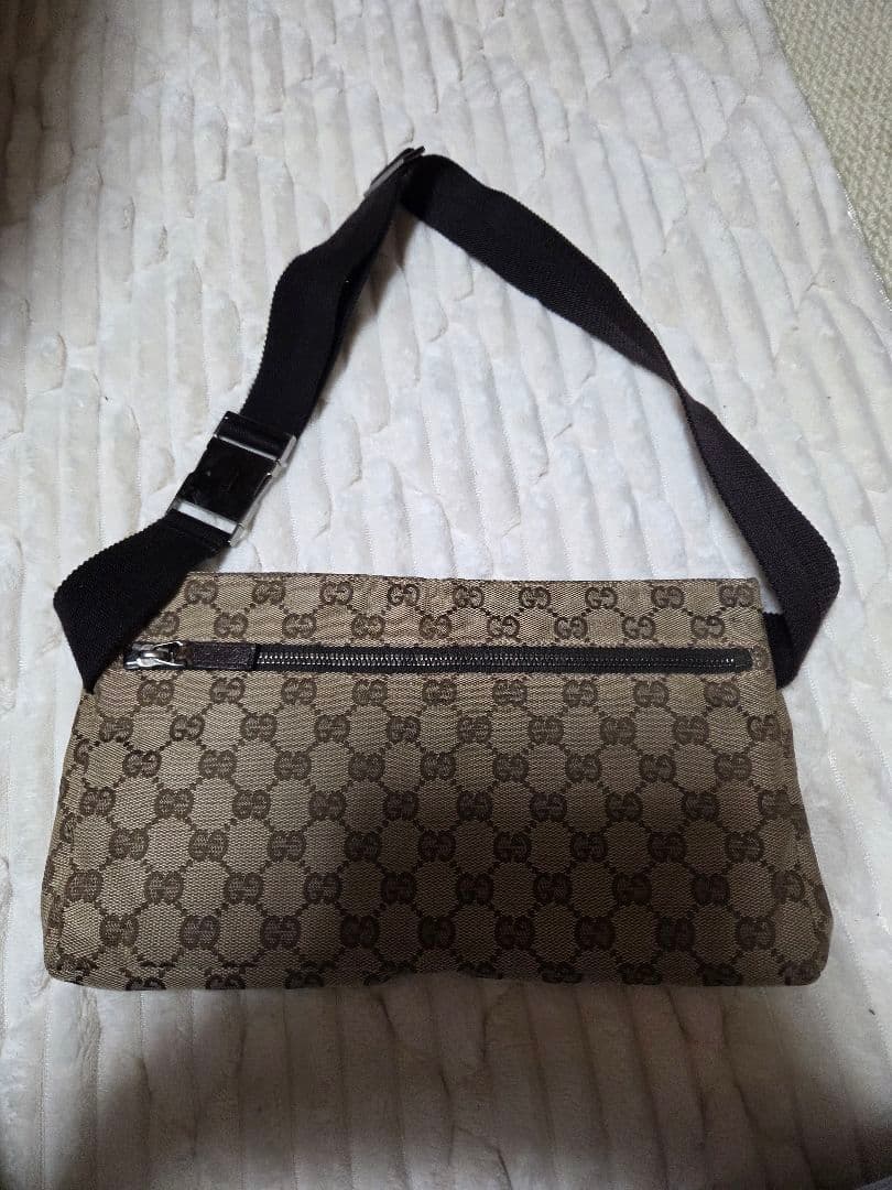 GUCCI ボディバッグ GGパターン ベージュ　5日まで！