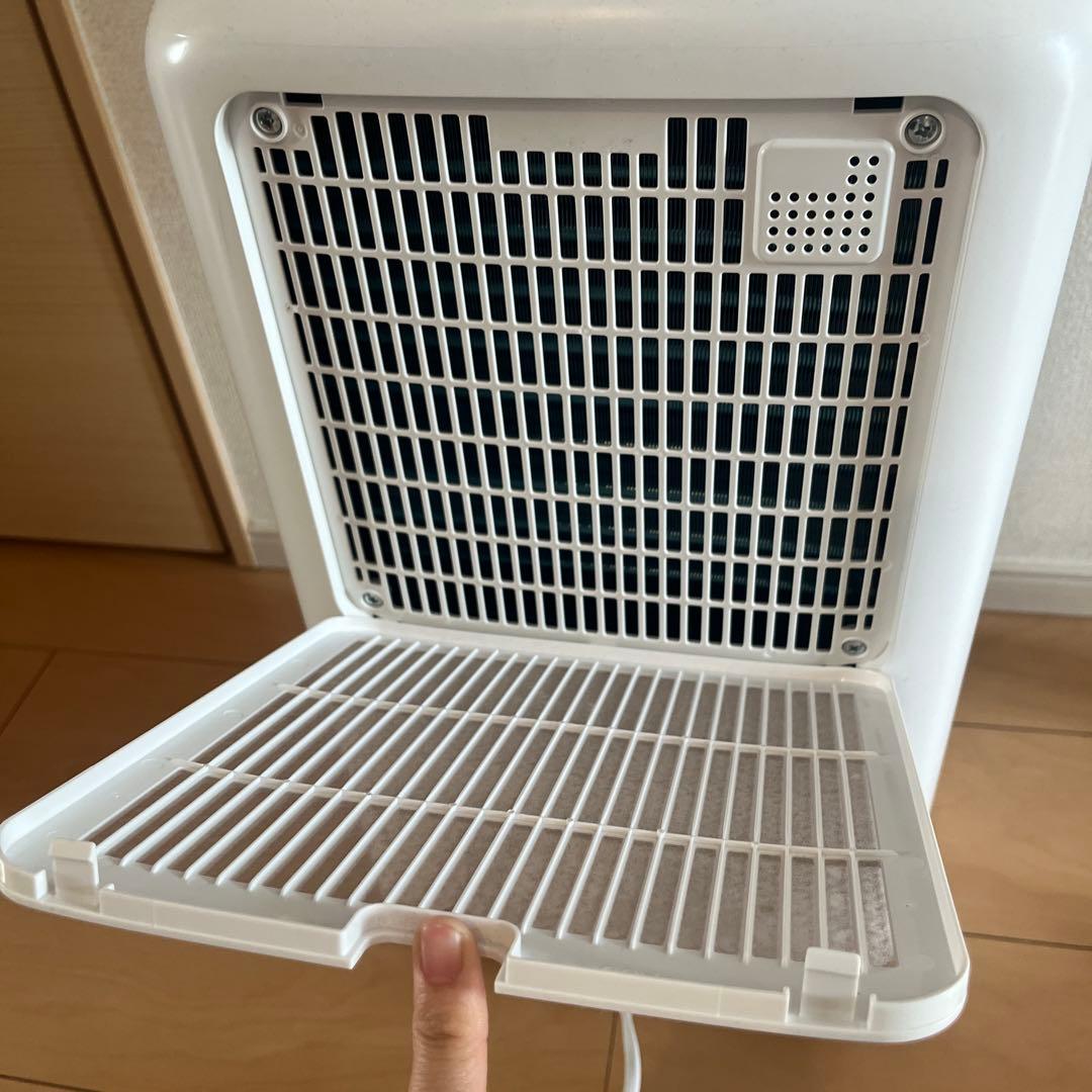 SHARP 除湿機 ホワイト