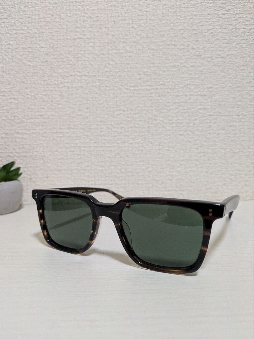 新品未使用 オリバーピープルズ LachmanSunサングラス イタリア製 偏光