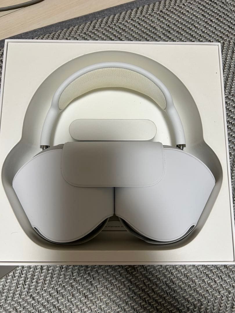 AirpodsProMax シルバー