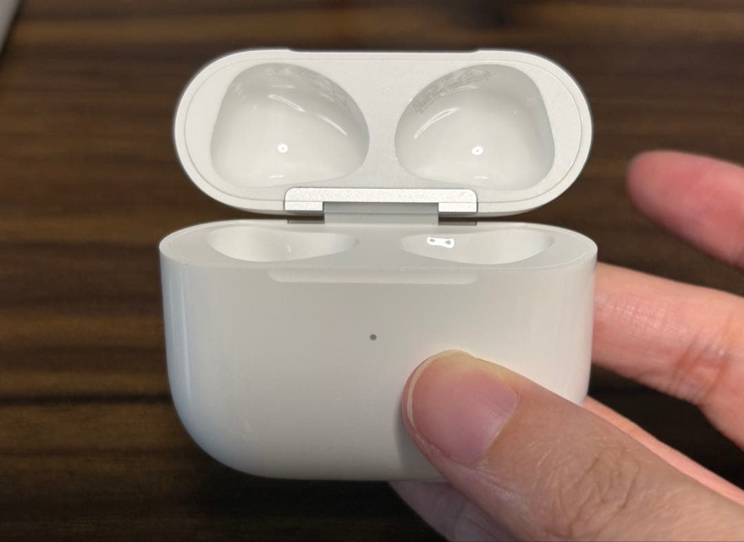Apple AirPods 第３世代 本体 充電ケース付き
