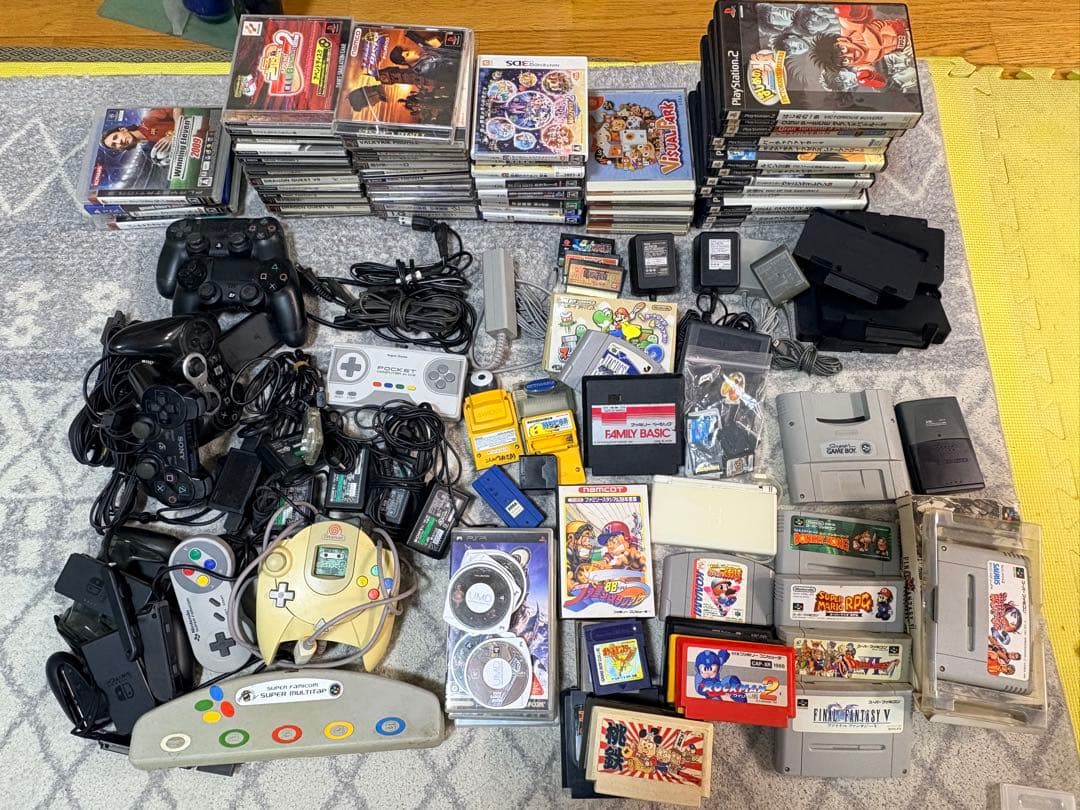 即*K様 大量まとめ売り 任天堂 SONY ゲームボーイDS PS2 動作未確認