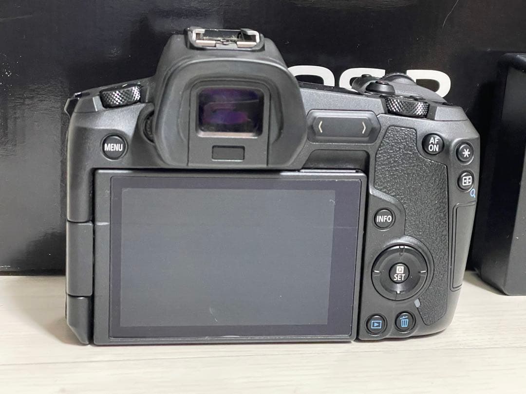 Canon EOS R ボディ 箱あり