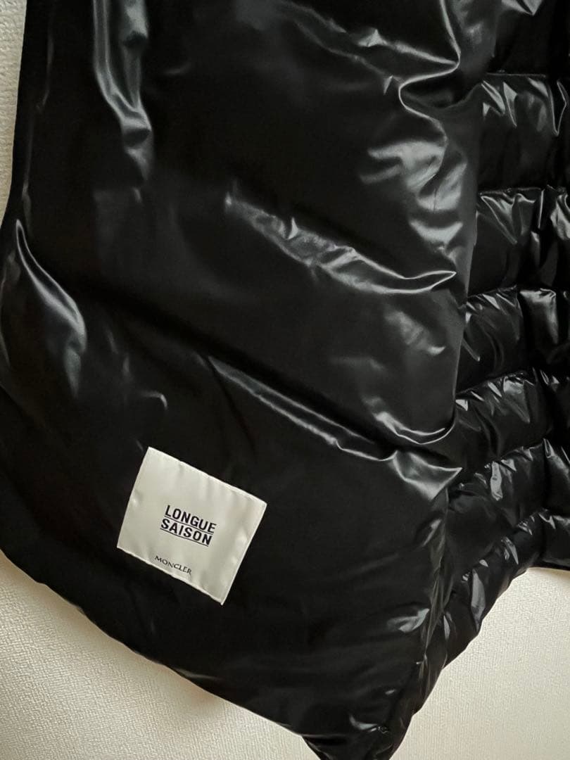 モンクレール GUI キルティング　ダウンベスト 黒 サイズ4