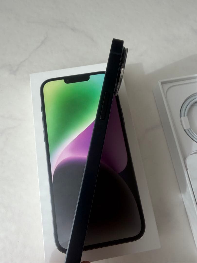 Apple iPhone 14Plus 256GBブラック　本体 ケース付き