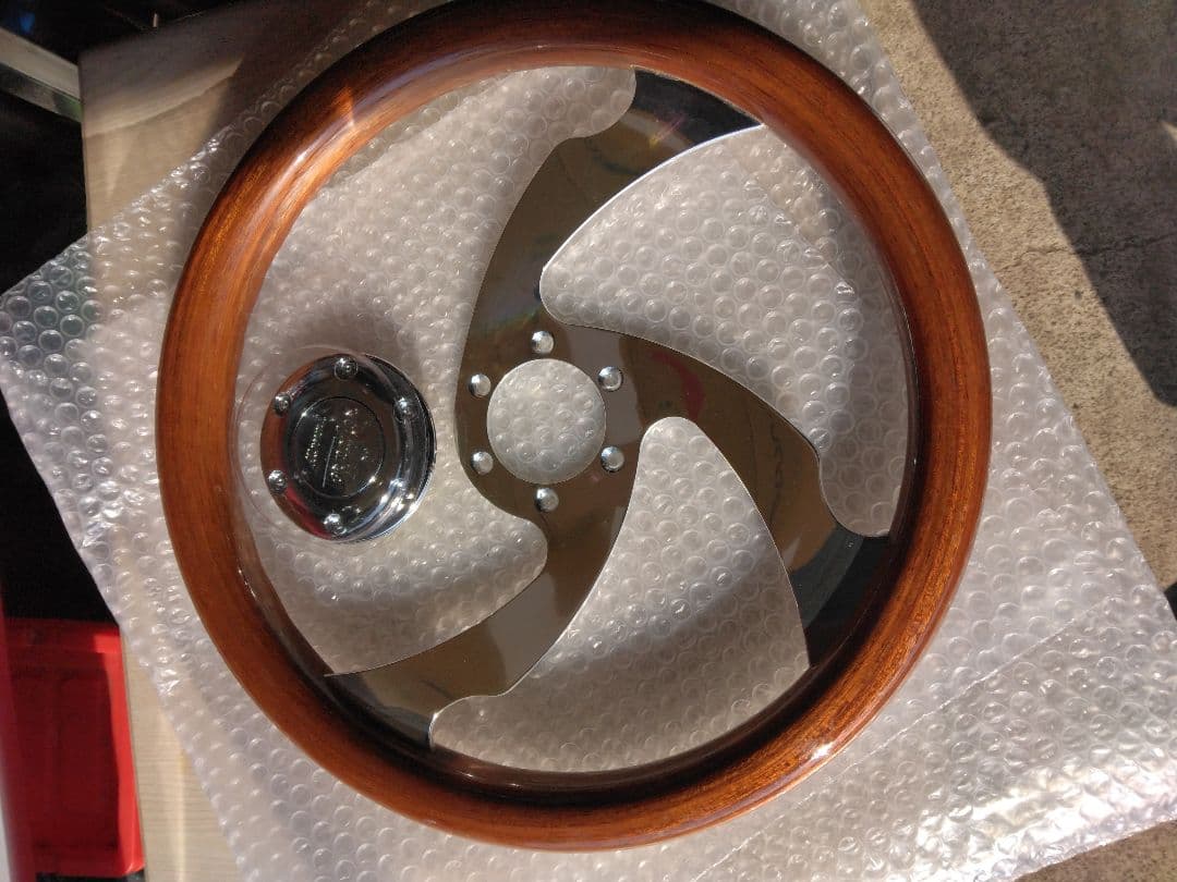 ウッドステアリング3本セット魔国さん専用です。