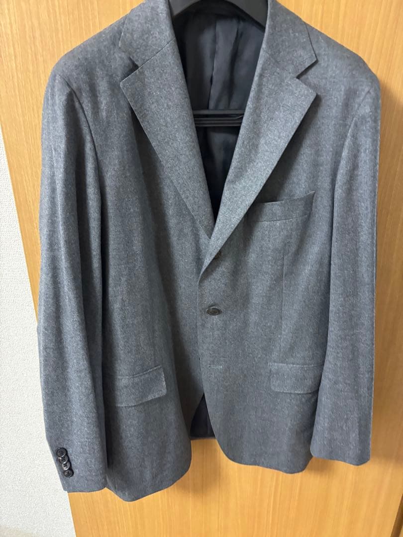 ウール素材(Canonico)のグレーのビジネスジャケット&パンツ