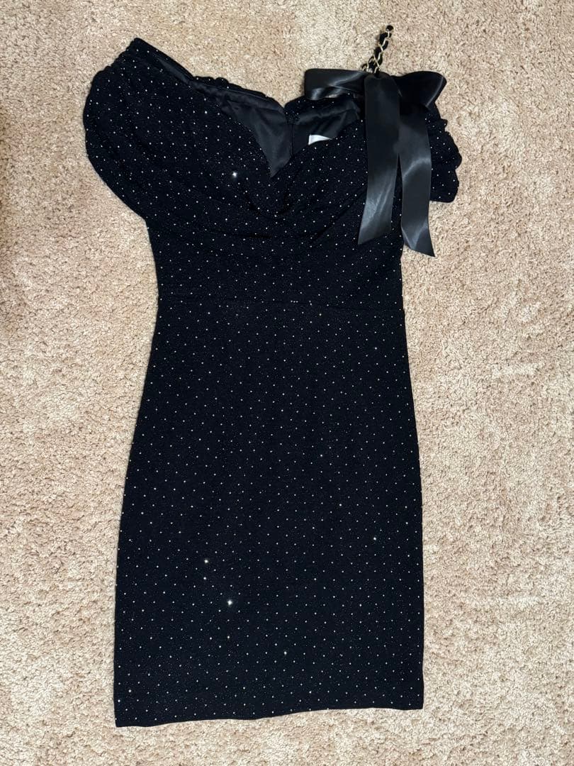 ※断捨離のためお値下げ an ブラックドット柄オフショルダードレス　美品