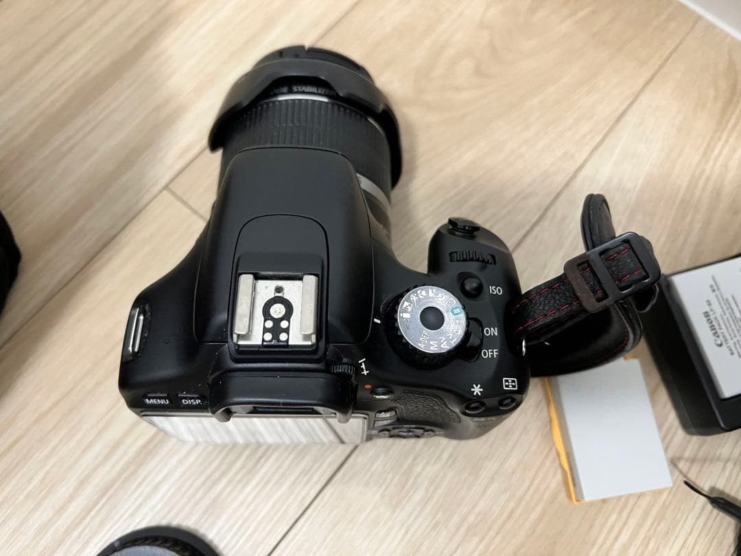 CANON カメラ　海外550D 日本KISS X3