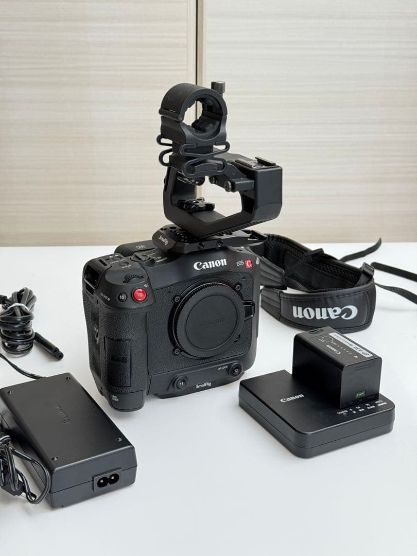 リグ付き Canon EOS C70 ボディ業務用ビデオカメラ本体