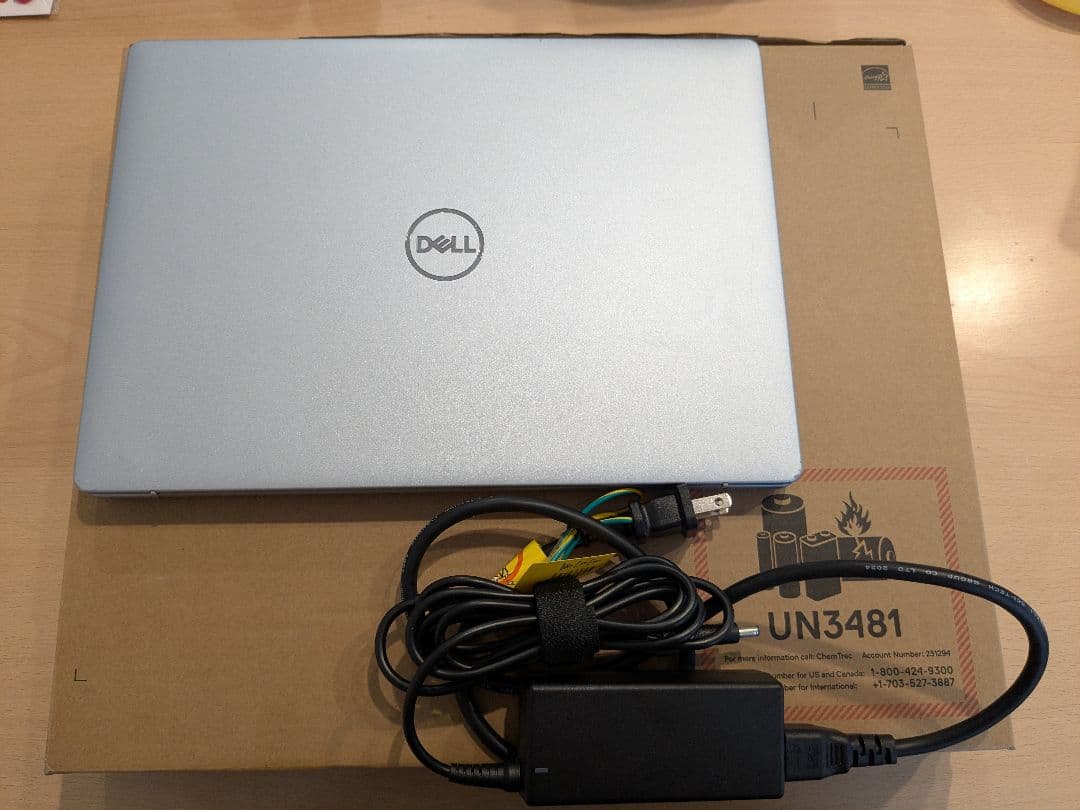 Windowsノート本体 Inspiron 14 5445 Ryzen7 8840U 1TB/16GB