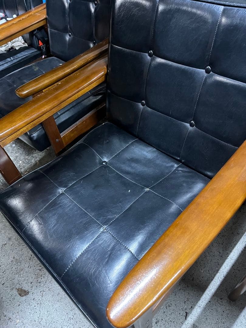 カリモク60 Kチェア 1シータースタンダードブラック