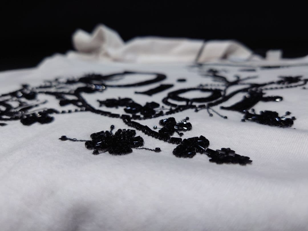 【激レア】Christian Dior ビーズ刺繍Tシャツ