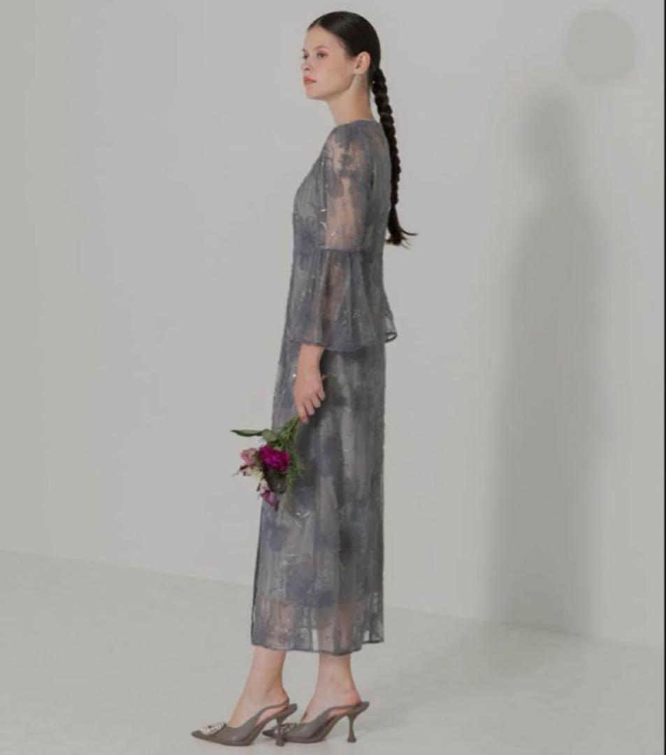 【美品】leja スパンコールレーススリーブ ラインロングワンピースドレス