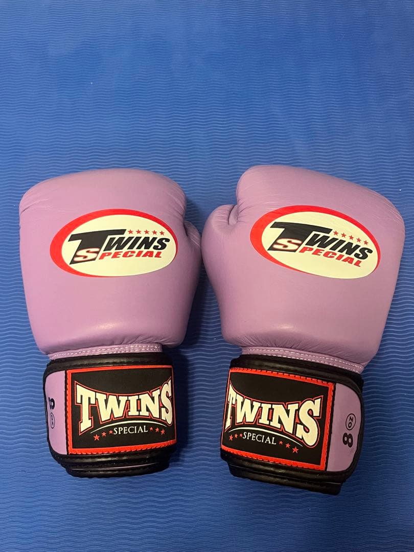に*ゅ様 美品TWINS SPECIAL ボクシンググローブ 8oz パープル