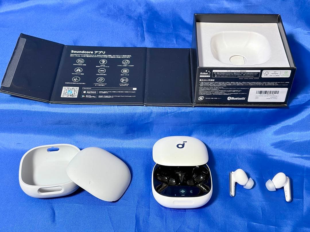 美品 Anker Soundcore Liberty 4 Pro ホワイト