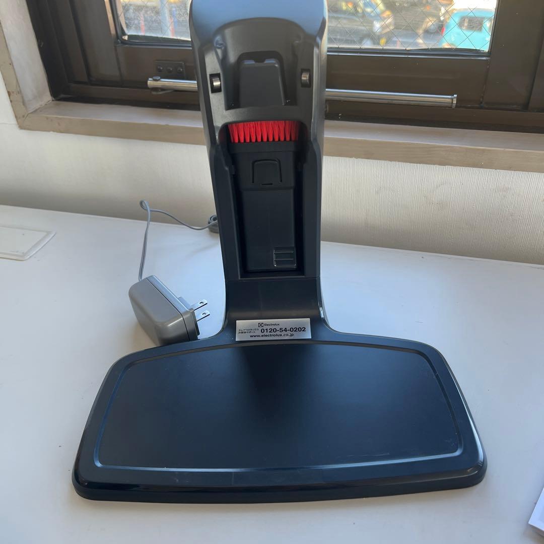 Electrolux ZB3425BL コードレス掃除機