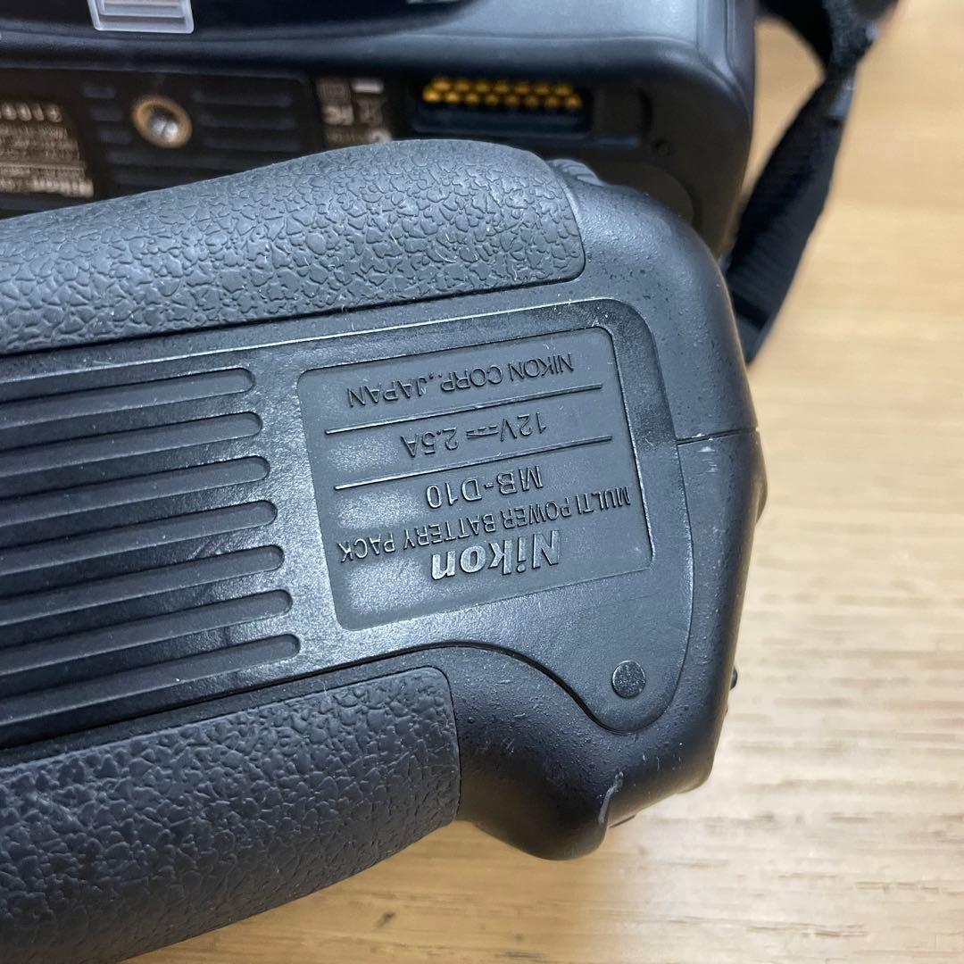 動作品 Nikon D300 デジタル一眼レフ ボディ MB-D10付き