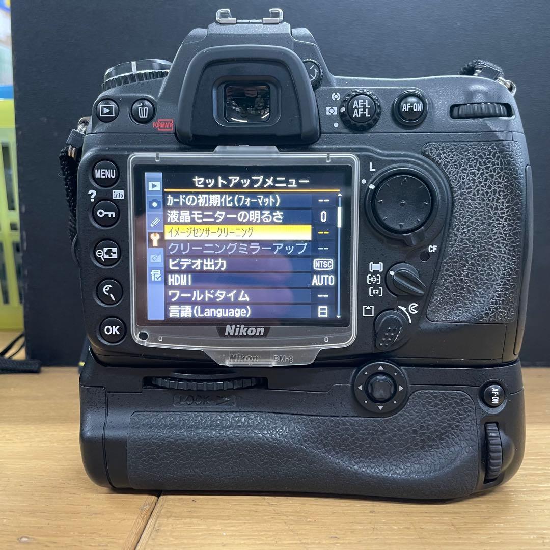 動作品 Nikon D300 デジタル一眼レフ ボディ MB-D10付き