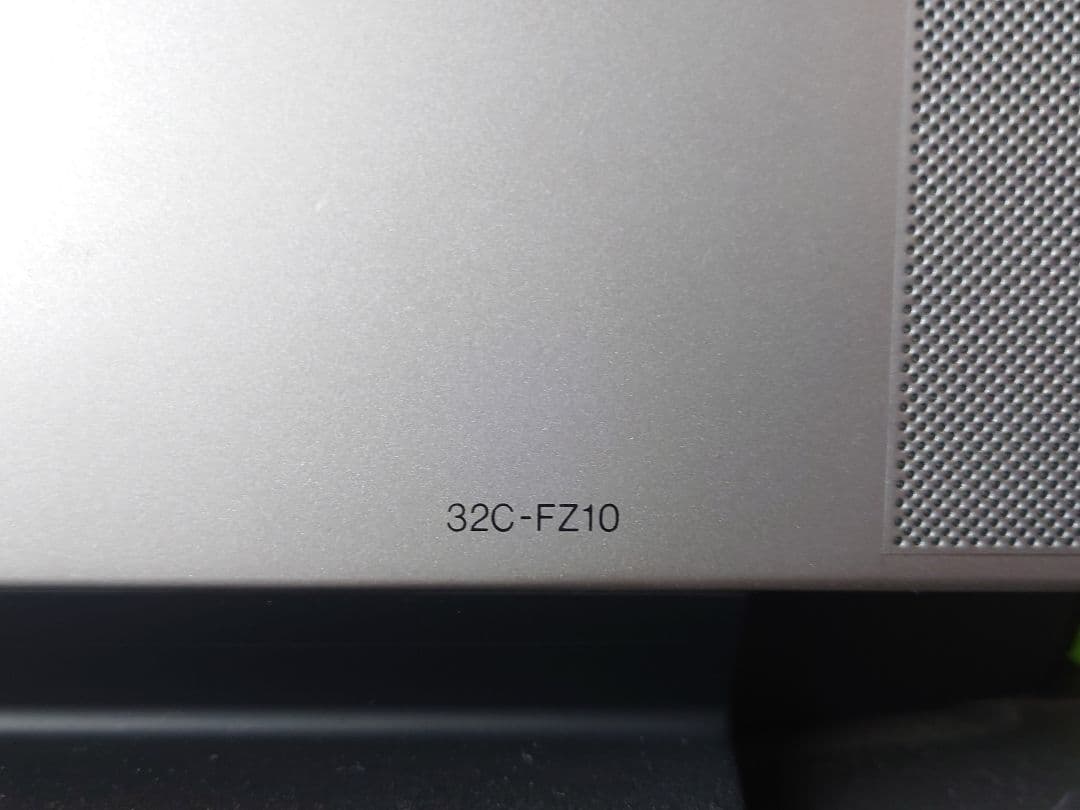 クリス　W SHARPブラウン管テレビワイドハイビョン32インチ