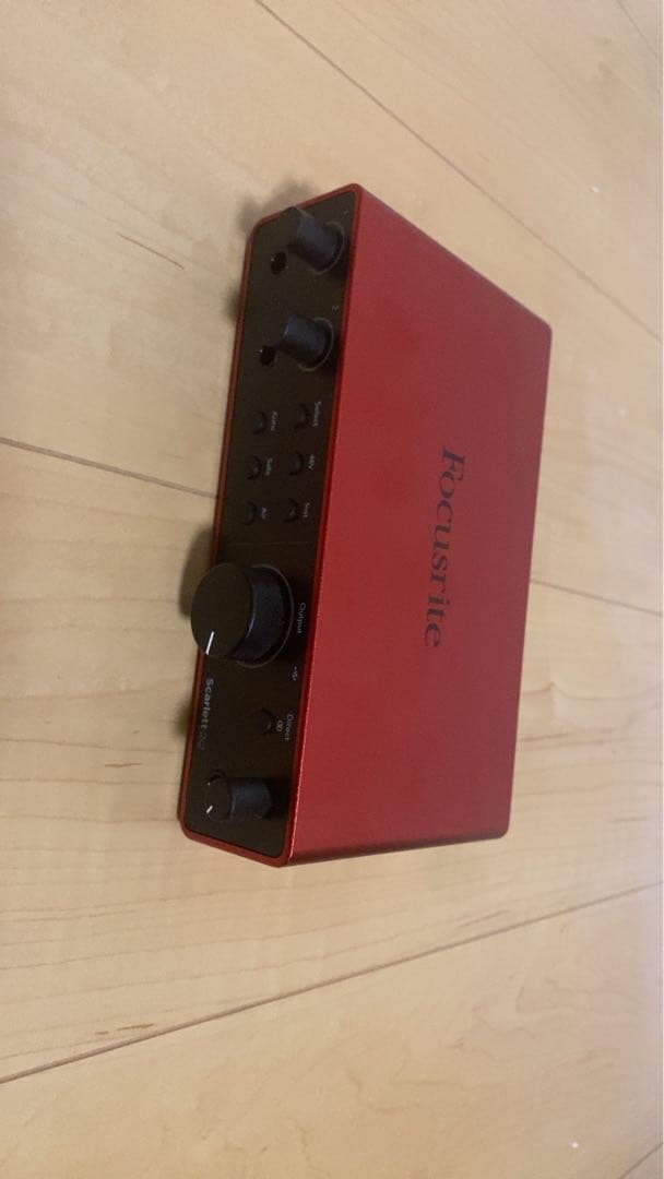 Focusrite Scarlett 2i2　オーディオインターフェース